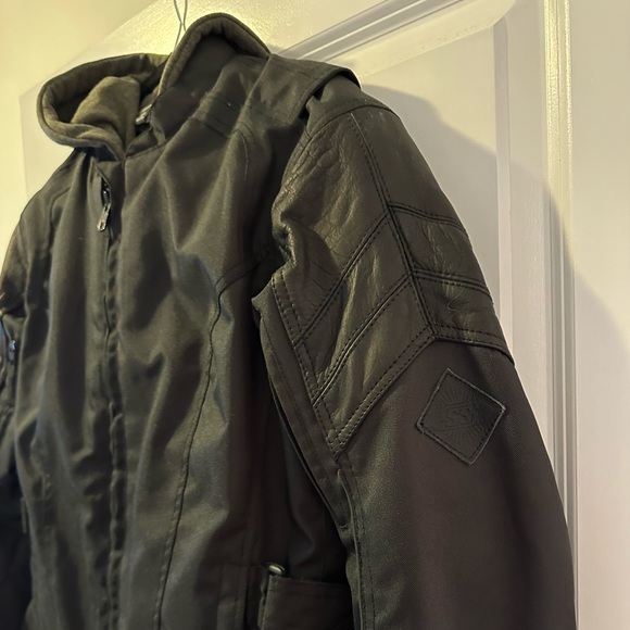 Double Take Jacket - Picture 8 of 9